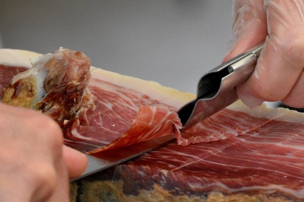 Jambon de bayonne : une expérience savoureuse et authentique
